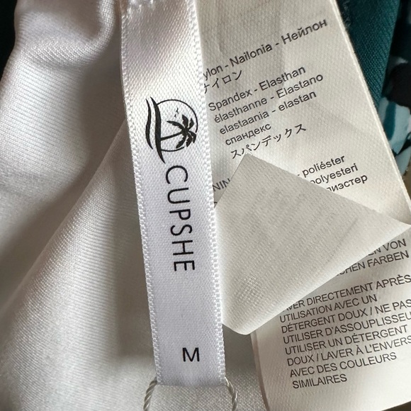 Cupshe faux-wrap surplice teal snakeskin swimsuit new with tags size medium - Picture 12 of 13